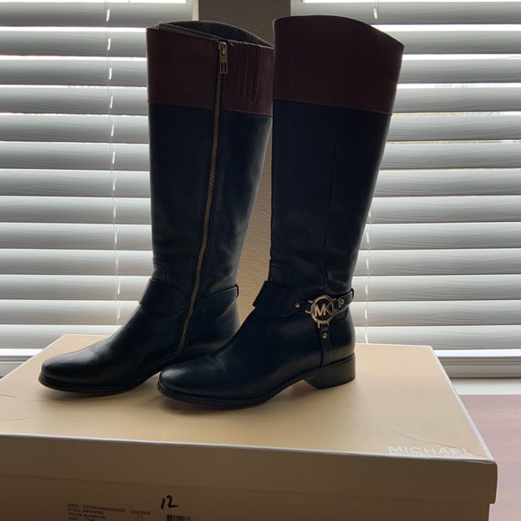 Micheal Kors Fulton Harness Boot - Picture 2 of 9